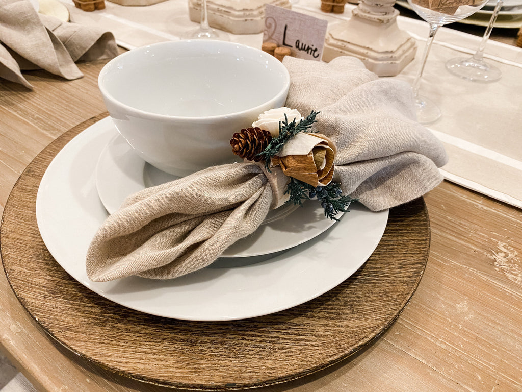 farmhouse holiday decor ideas for christmas dinner table. Set of 4 napkin rings