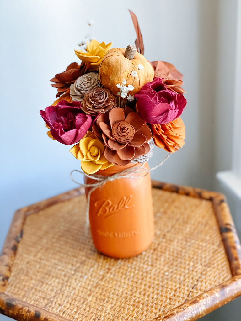 Fallin For You Arrangement - PineandPetalWeddings