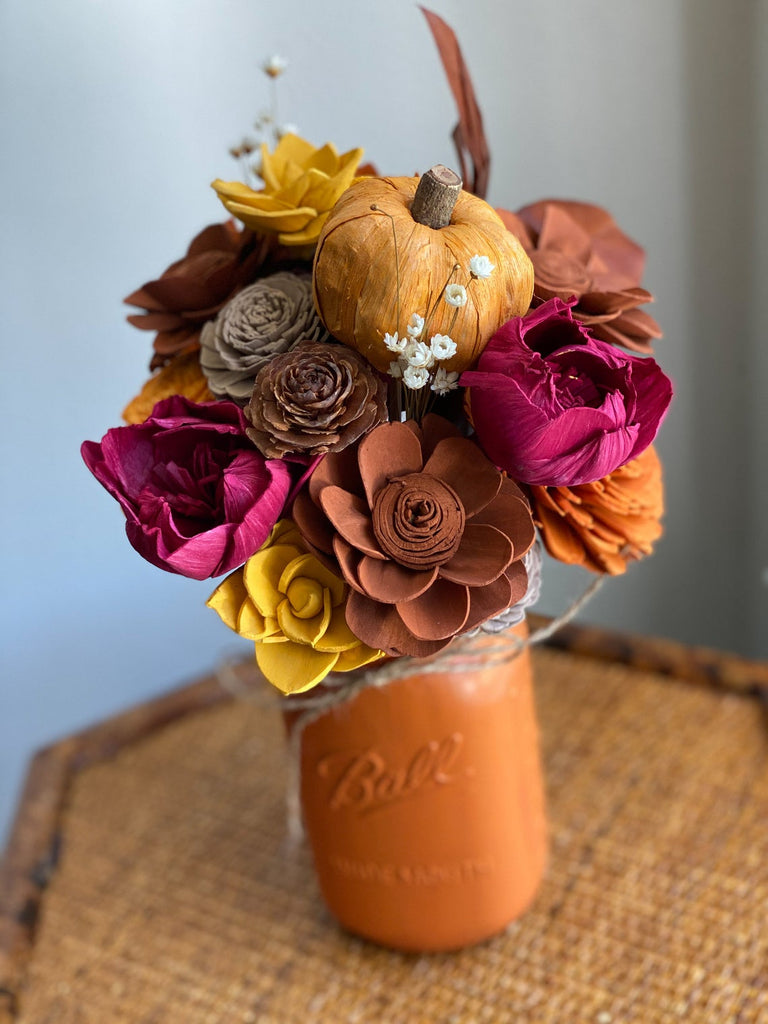 Fallin For You Arrangement - PineandPetalWeddings
