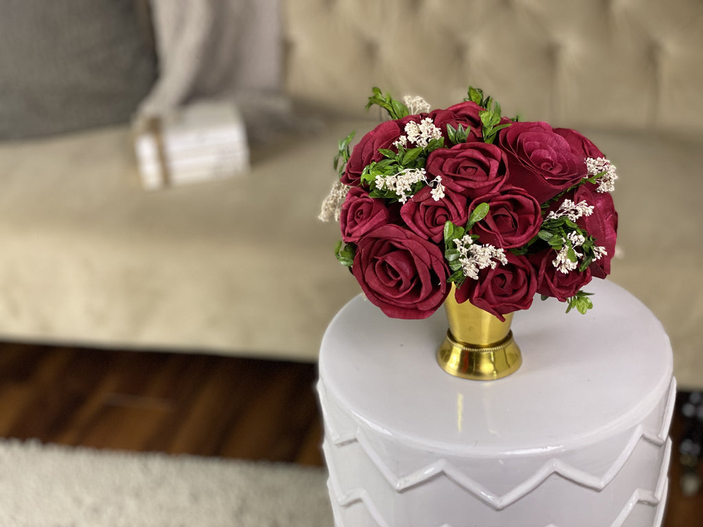 red rose arrangement - send her roses