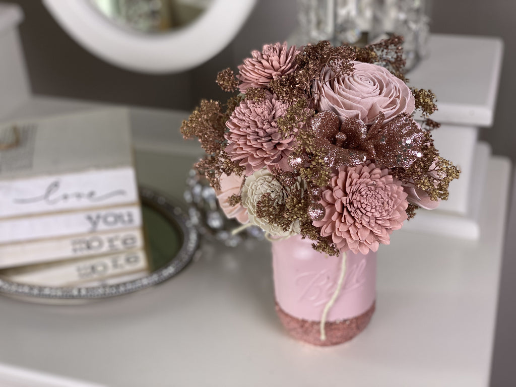 wedding centerpiece ideas with delicate sola wood flowers