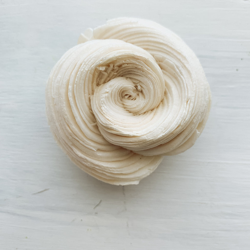 twisted rose sola flower dyed or undyed by pine and petal