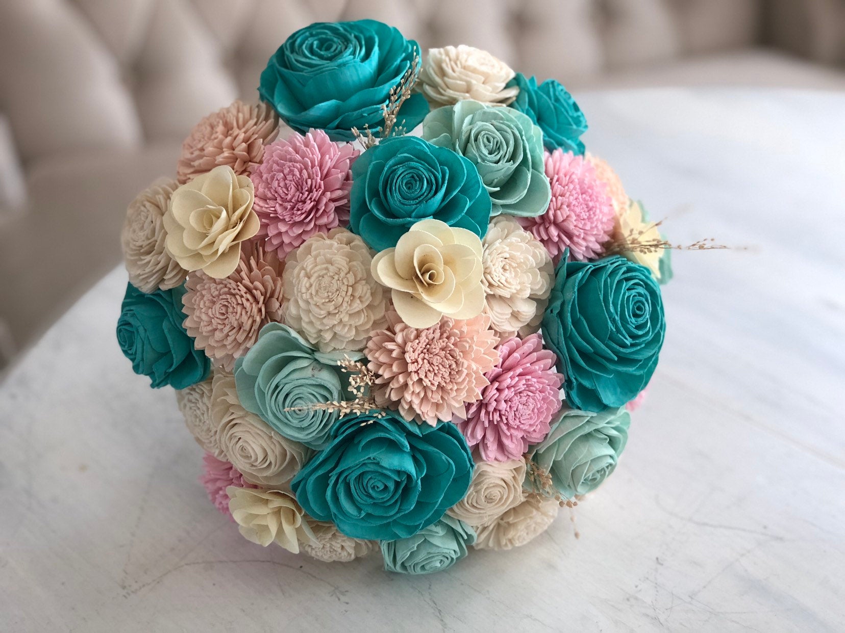 best bouquet for mermaid dress This Bridal Bouquet Matches Your Wedding Dress